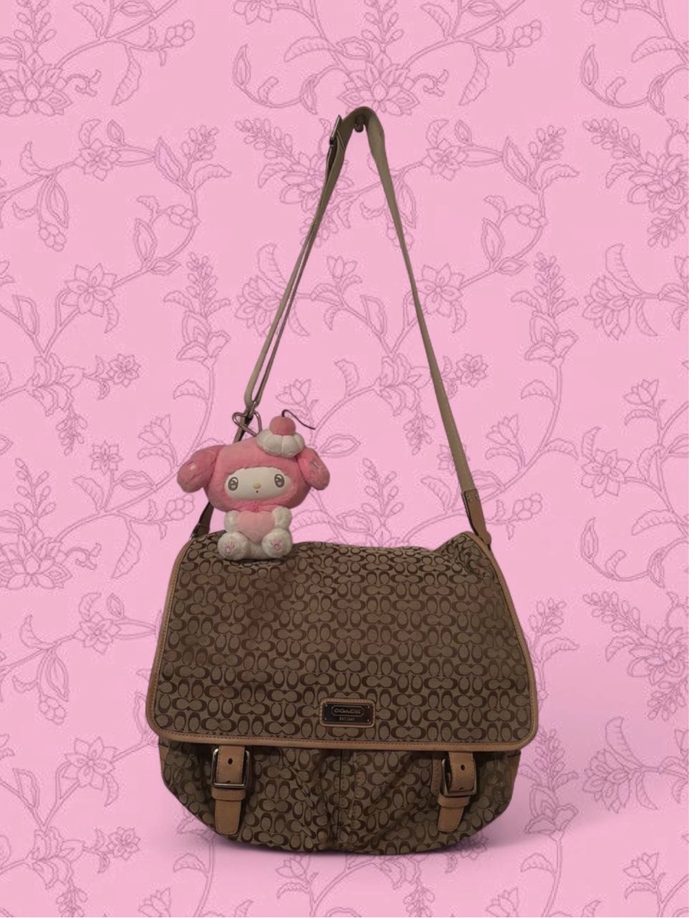Coach Signature Small Messenger Crossbody Bag 💼